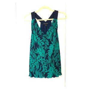 Banana Republic crepe Hawaiian tank